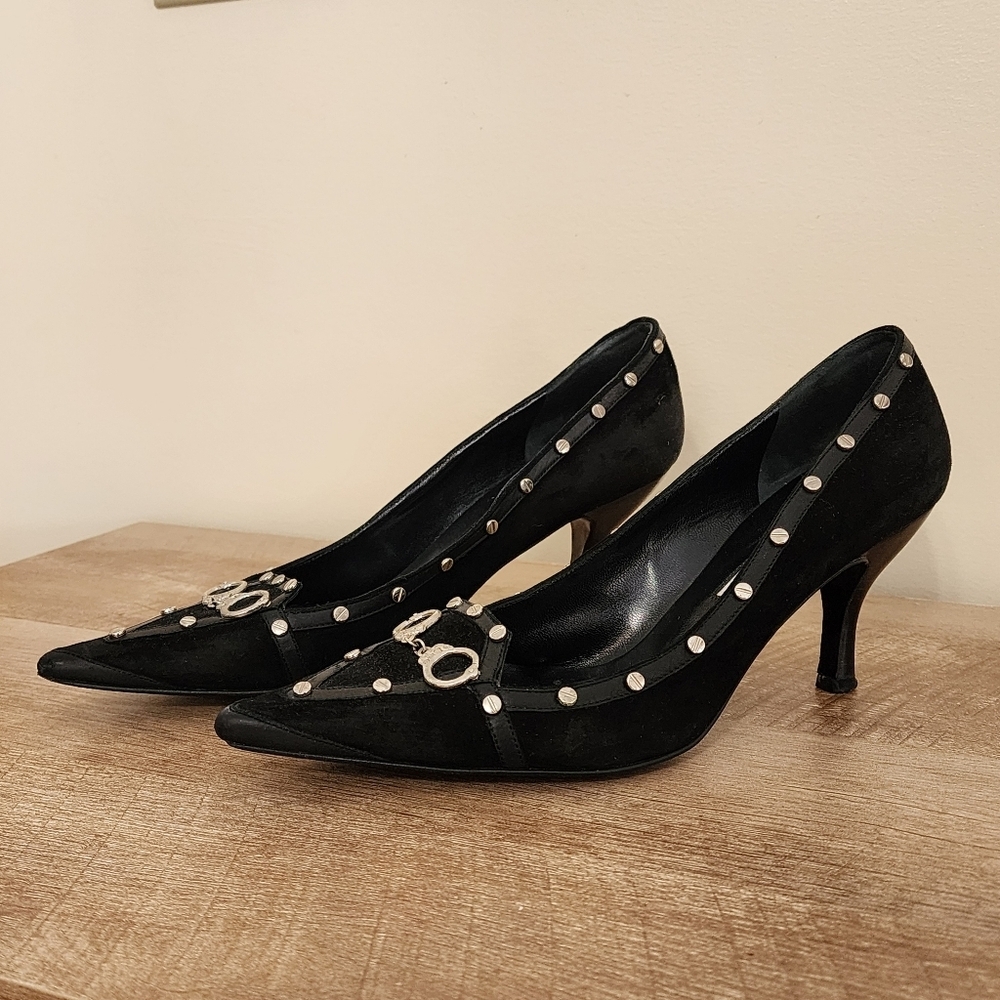 Hollywould Black Suede Leather Studded Handcuff Heels Pumps Made Italy Size 9.5 - Picture 2 of 14